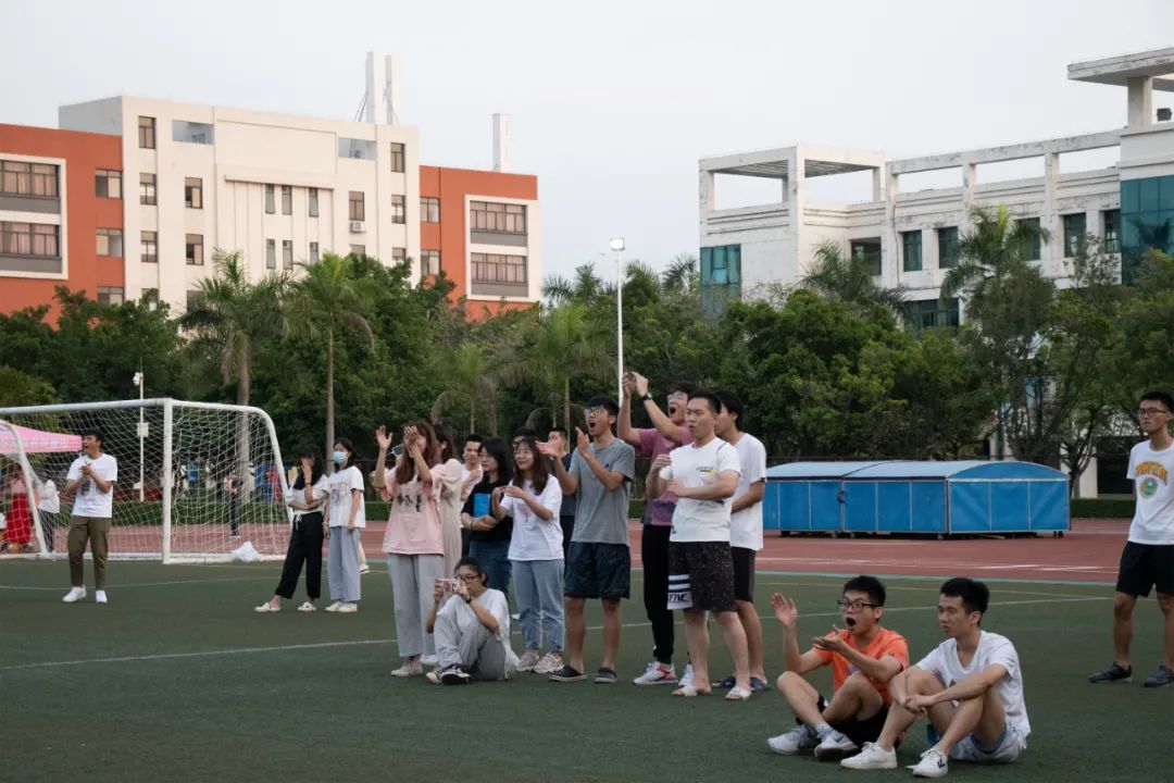 足球冠軍賽是什么意思_足球冠軍的意義_足球賽冠軍是什么意思