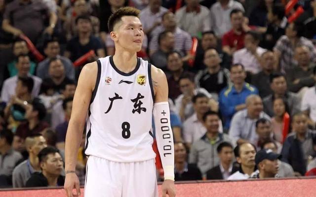 籃球賽裁判手勢(shì)_廣西籃球裁判手勢(shì)訓(xùn)練規(guī)則_籃球裁判手勢(shì)操學(xué)生版