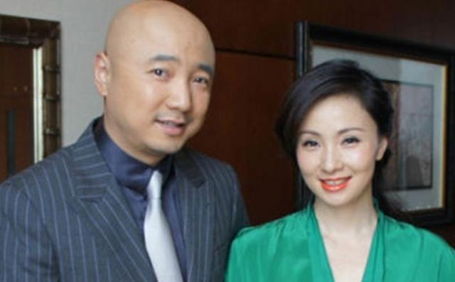 她是著名演員，也是游泳冠軍，曾拒富豪9次